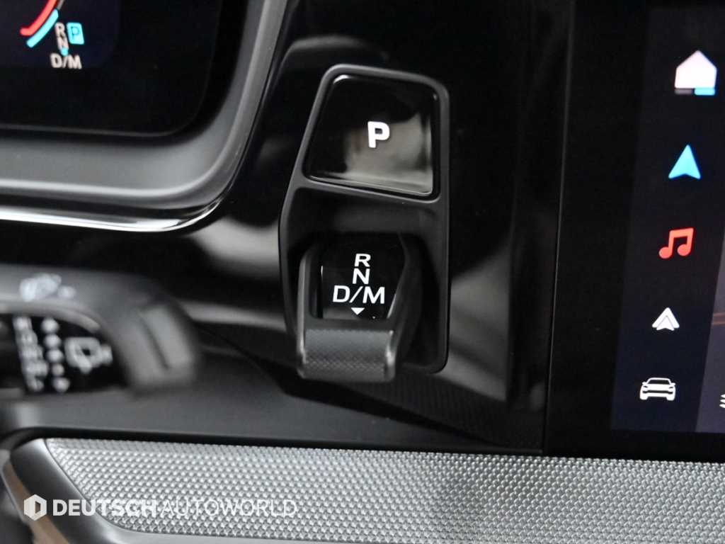 Porsche Cayenne — photo 13