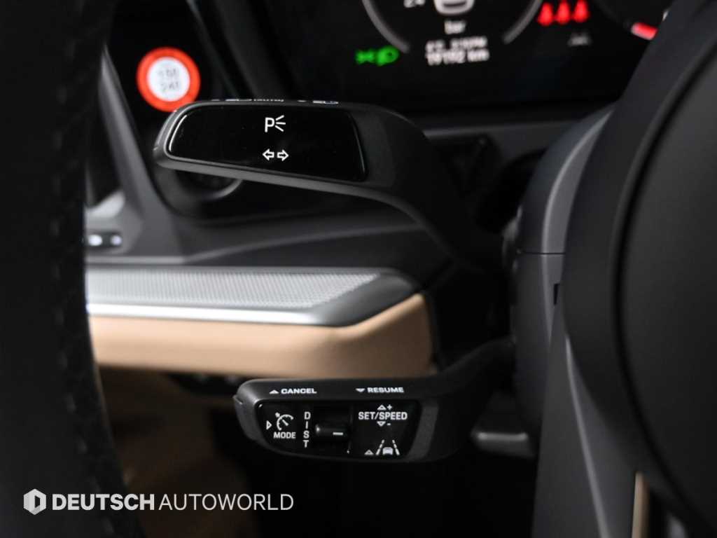 Porsche Cayenne — photo 16