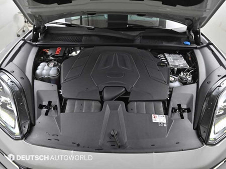 Porsche Cayenne — photo 18