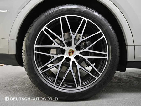 Porsche Cayenne — photo 20