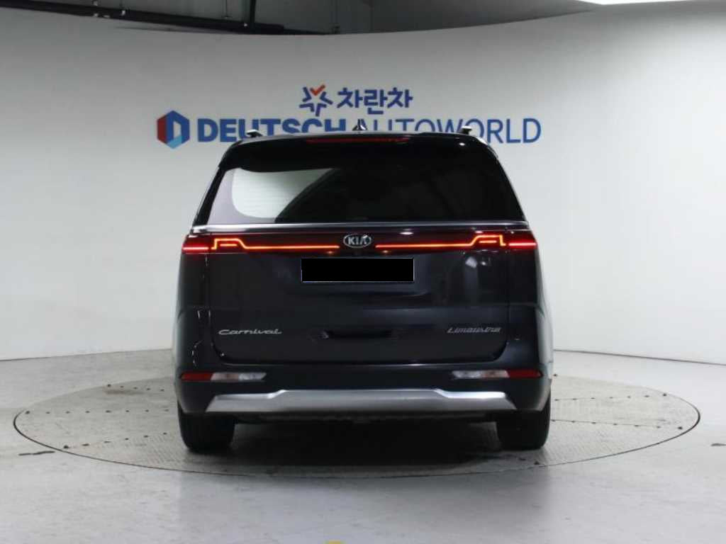 Kia Carnival — photo 04