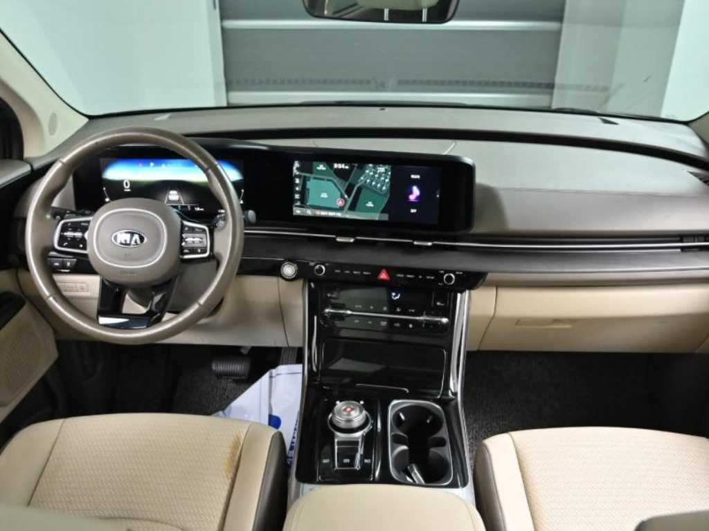 Kia Carnival — photo 07