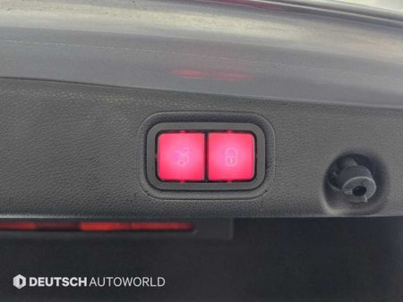 Mercedes-Benz E-Class — photo 20