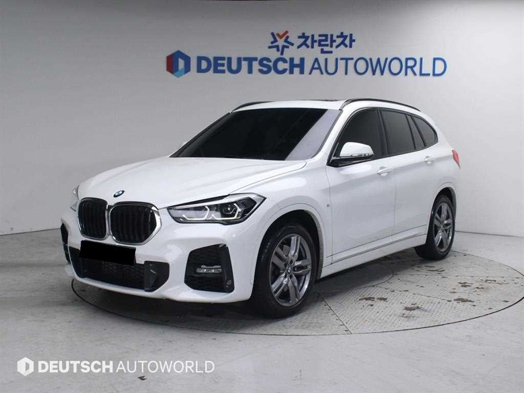 BMW X1 — photo 01
