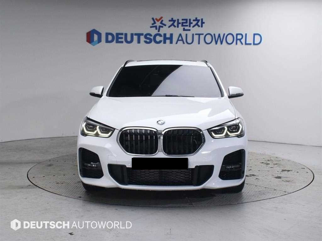BMW X1 — photo 03