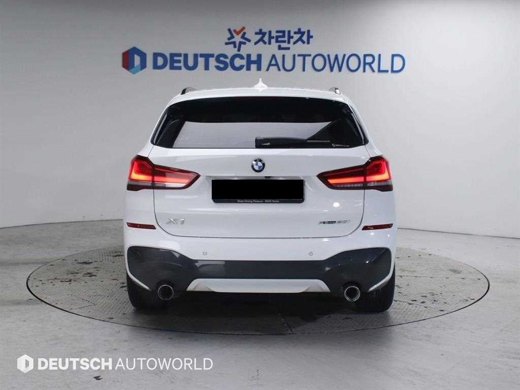 BMW X1 — photo 04