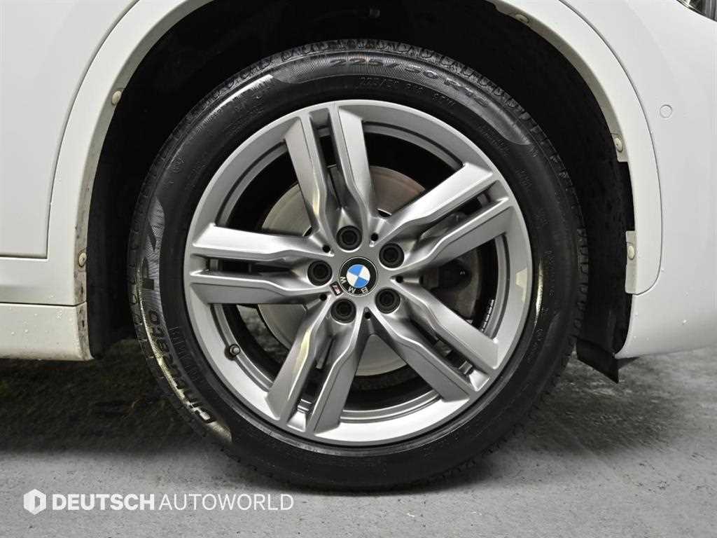 BMW X1 — photo 05