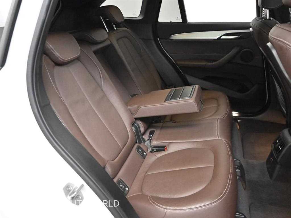 BMW X1 — photo 11