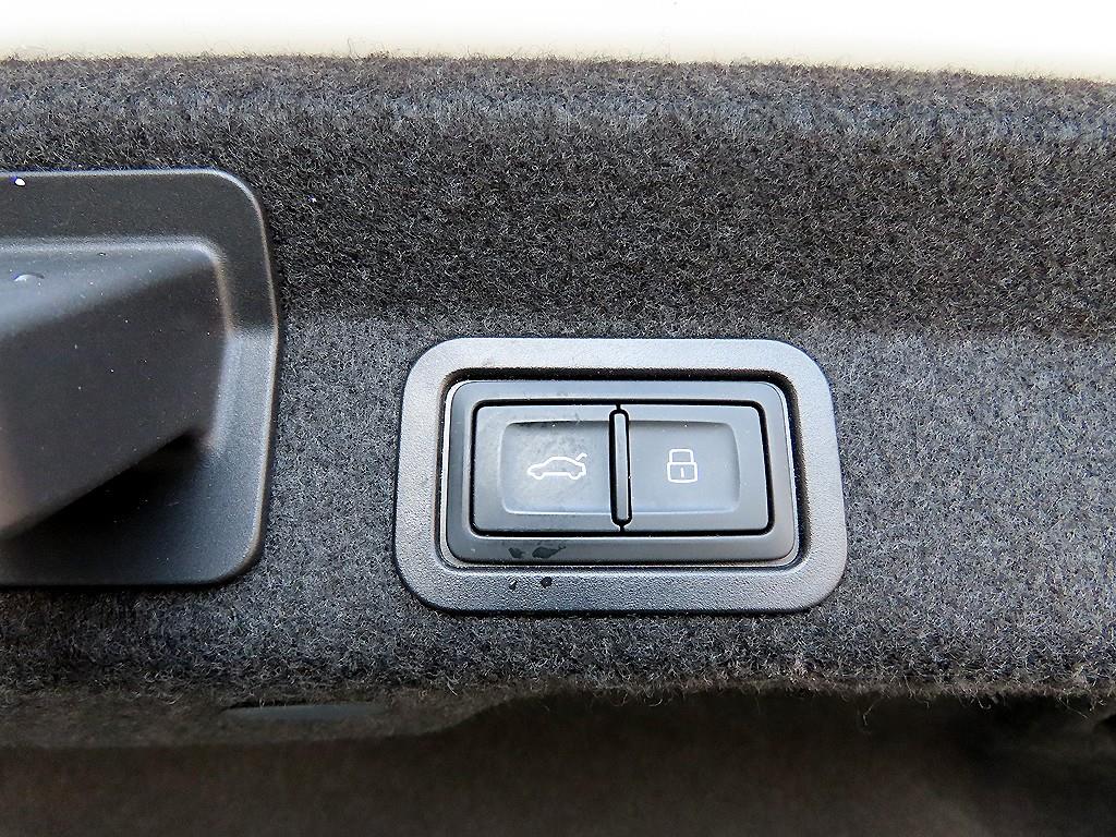 Audi A6 — photo 16