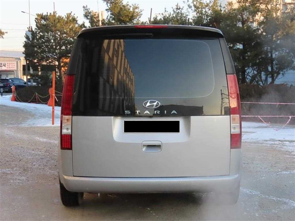 Hyundai Staria — photo 04