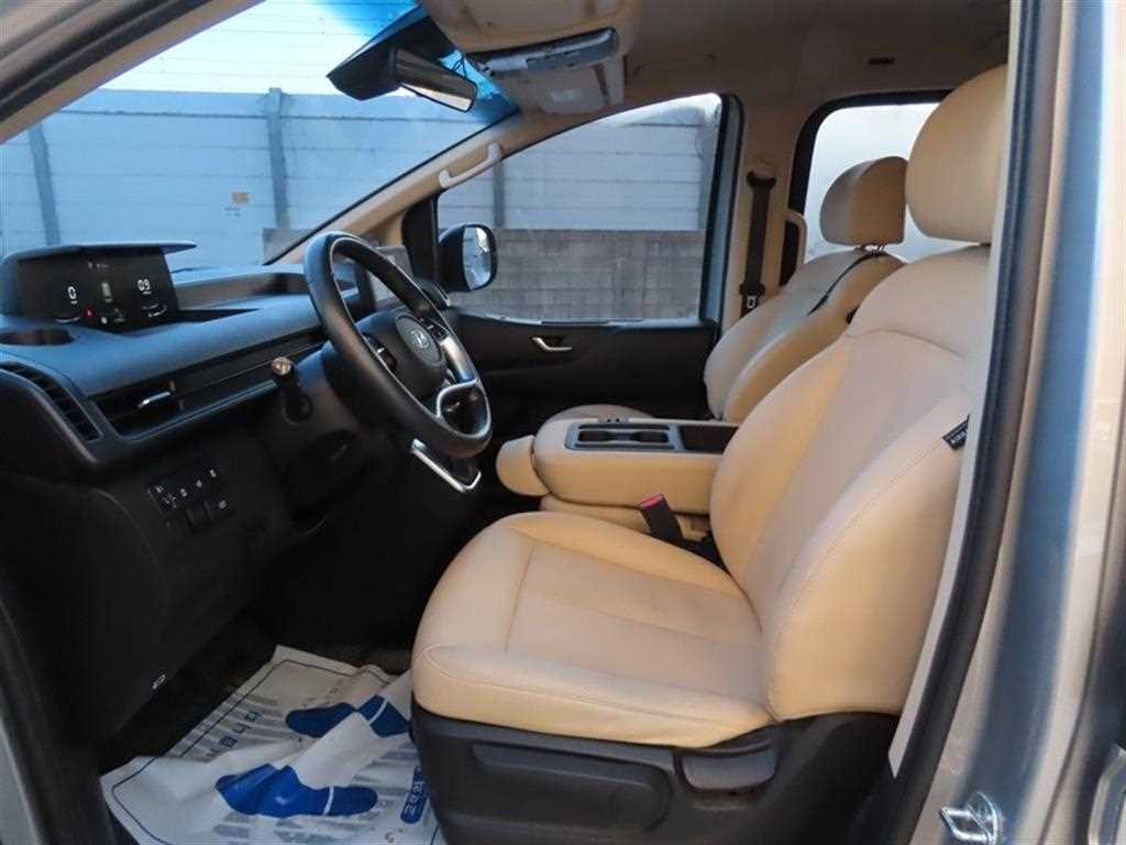 Hyundai Staria — photo 06