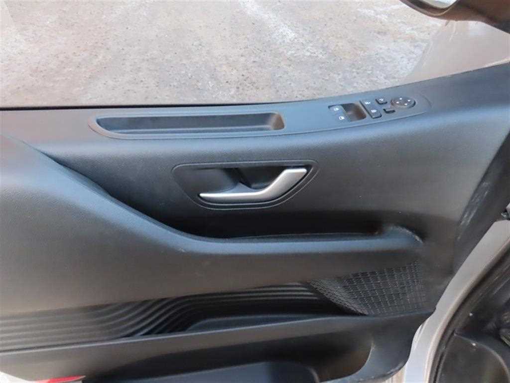 Hyundai Staria — photo 07