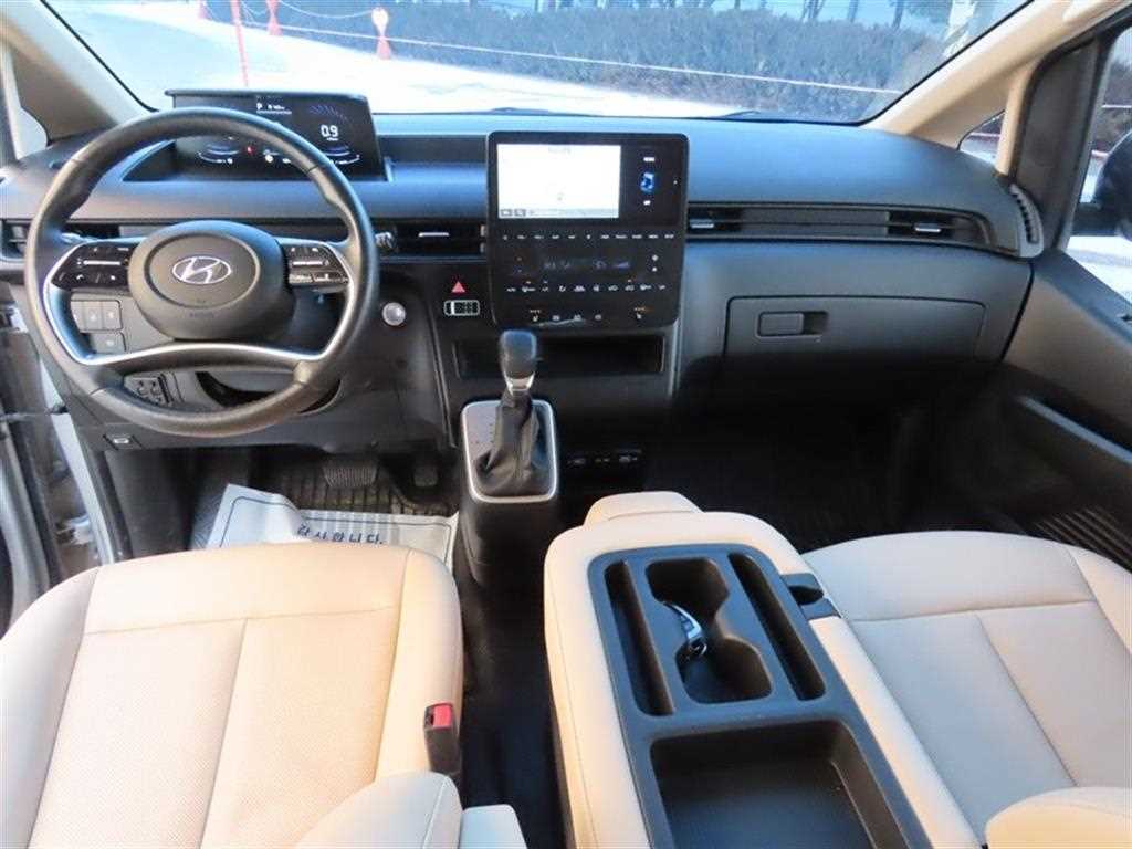 Hyundai Staria — photo 09