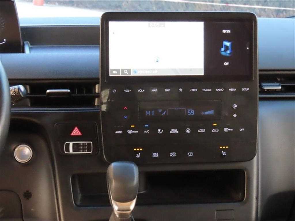 Hyundai Staria — photo 11