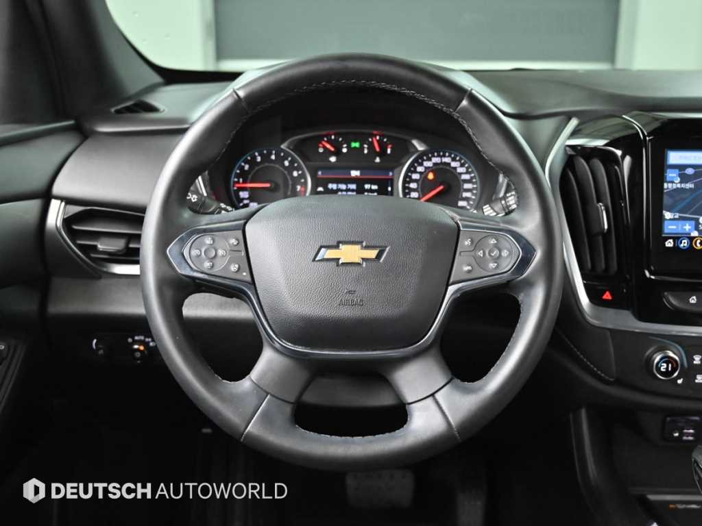 CHEVROLET Traverse — photo 13