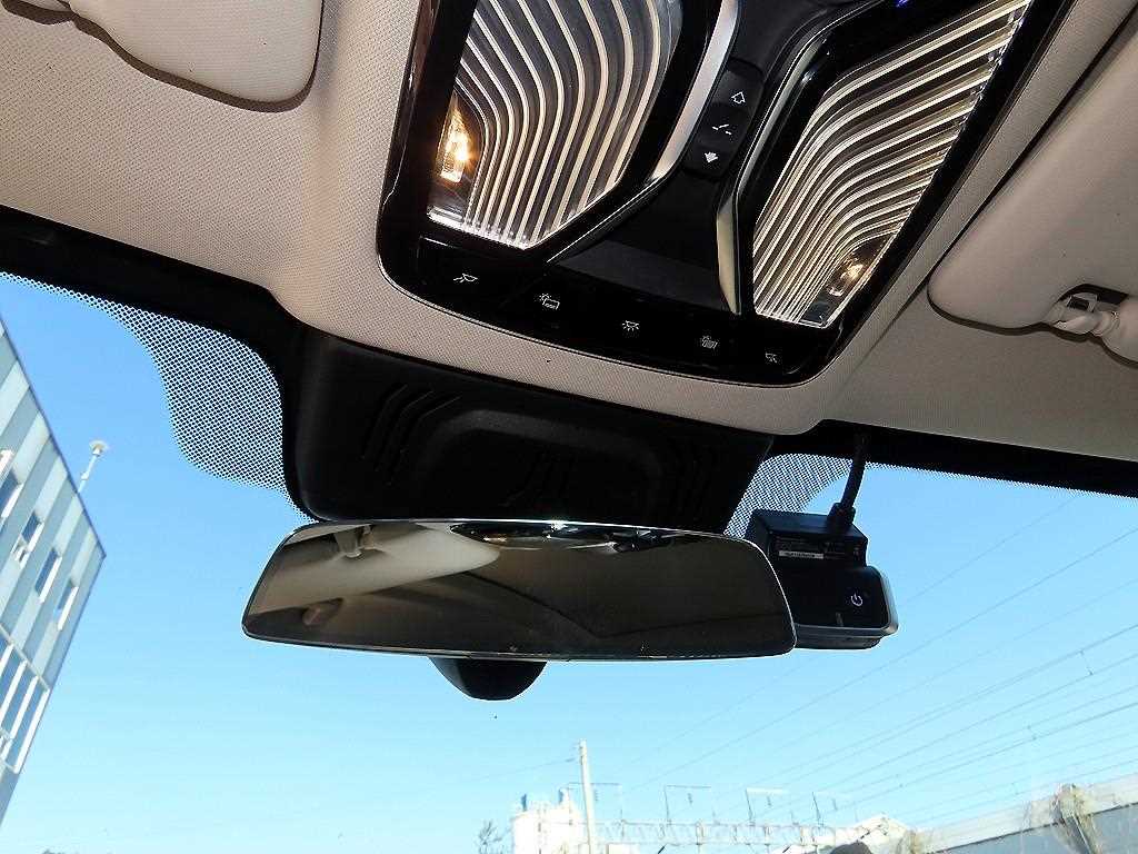 BMW X7 — photo 14