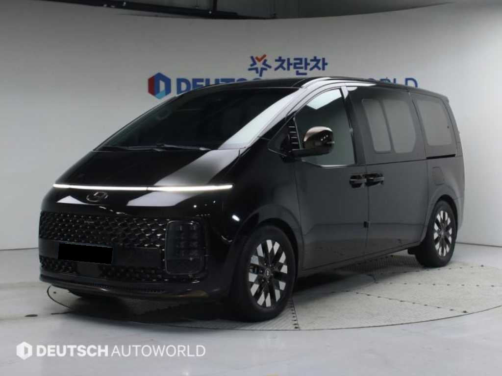 Hyundai Staria — photo 01