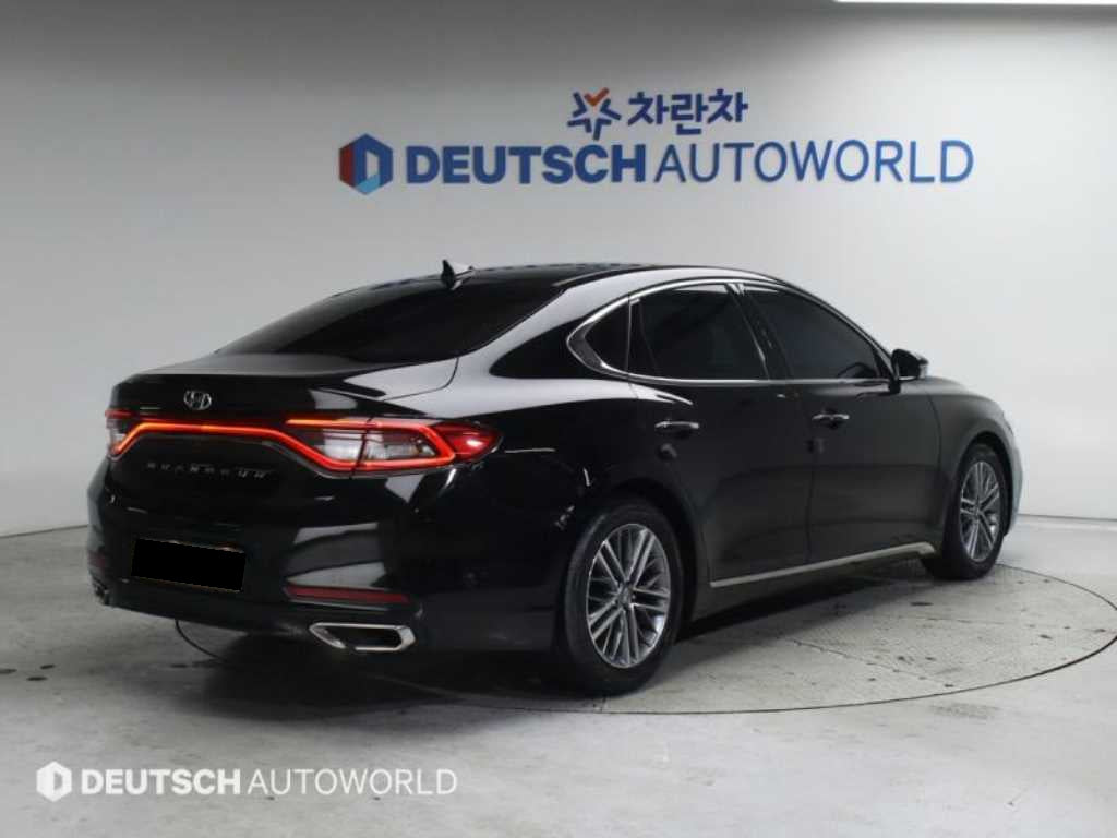 Hyundai Grandeur — photo 02