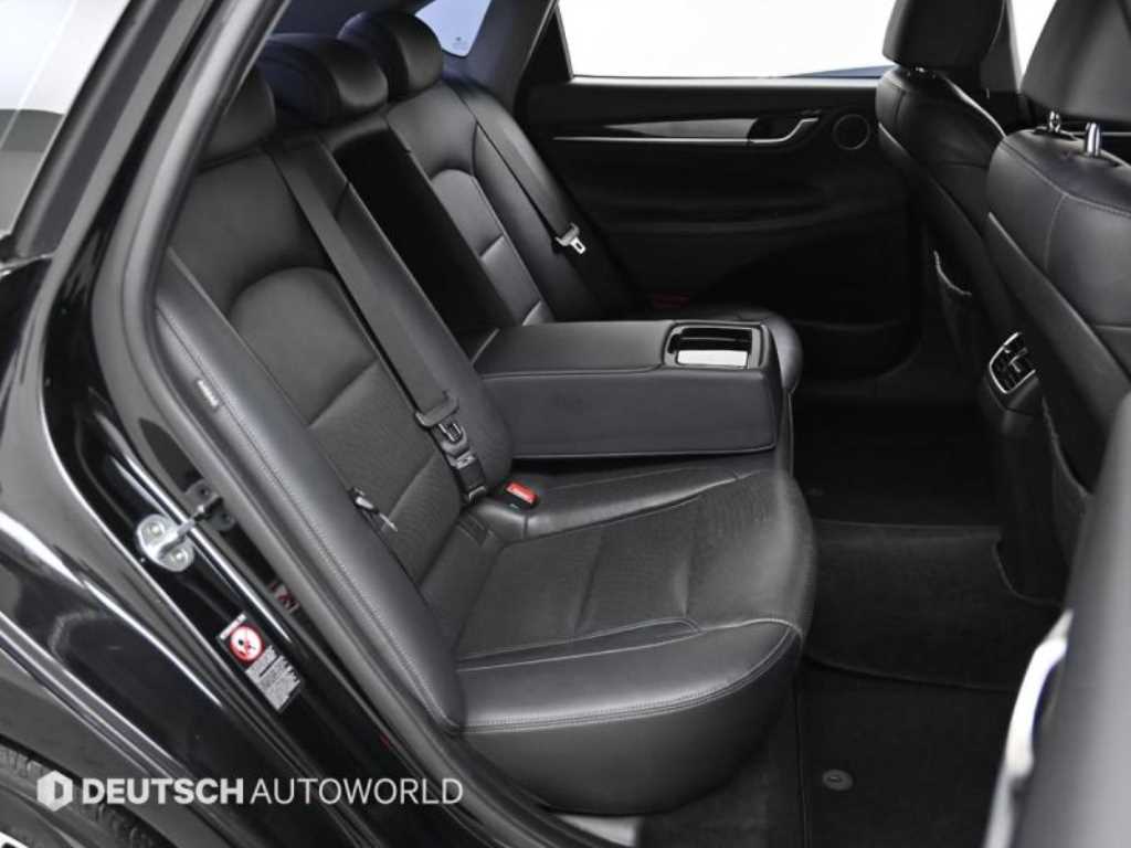 Hyundai Grandeur — photo 12