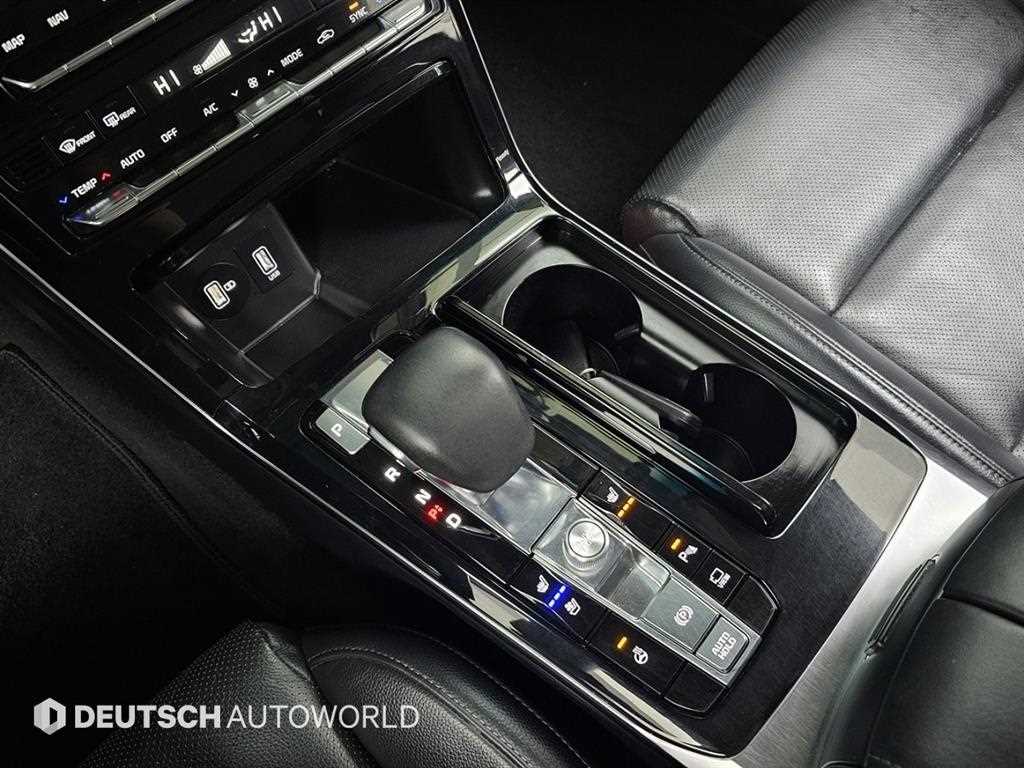 Kia K7 — photo 09