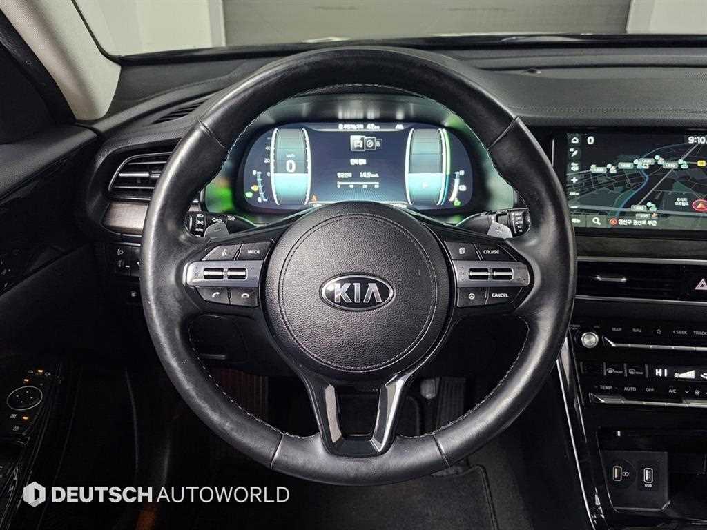 Kia K7 — photo 13