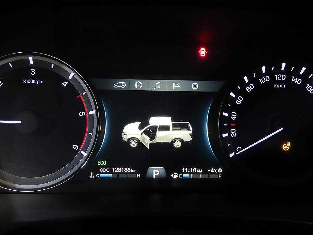 KGM Rexton — photo 09