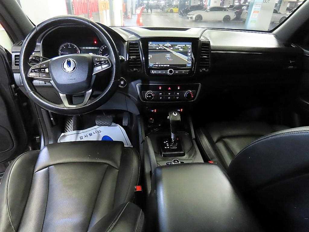 KGM Rexton — photo 10