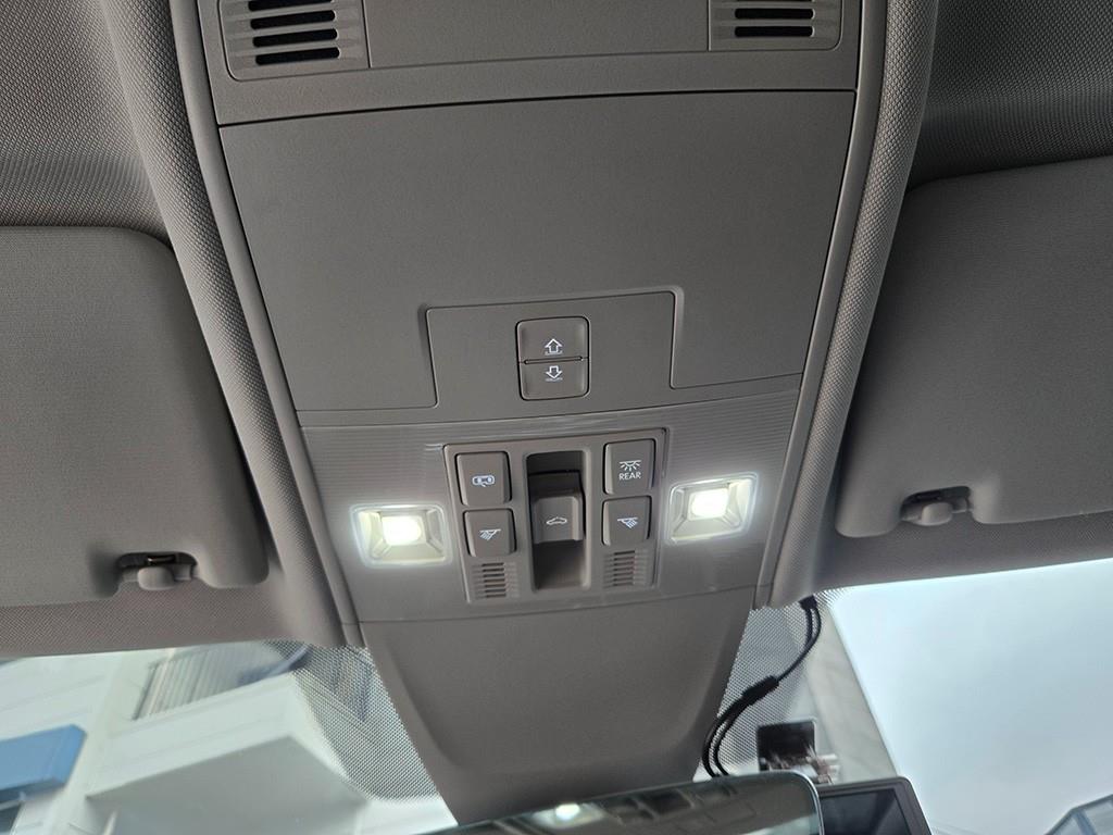 Volkswagen Tiguan — photo 15