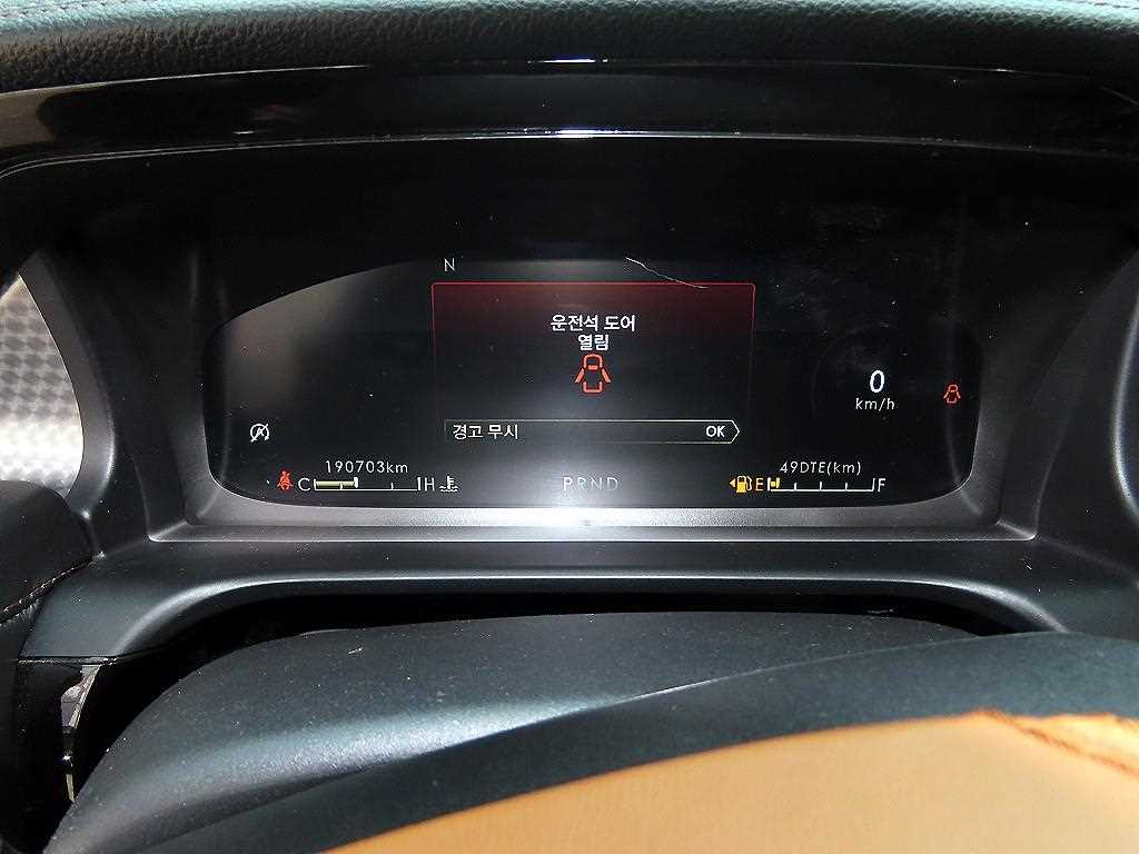 Lincoln Aviator — photo 09