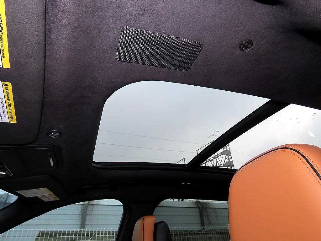 Lincoln Aviator — photo 17