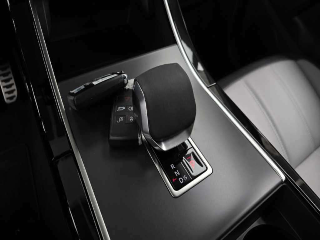 Land Rover Range Rover Evoque — photo 09