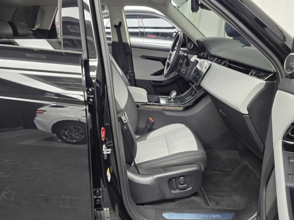 Land Rover Range Rover Evoque — photo 11