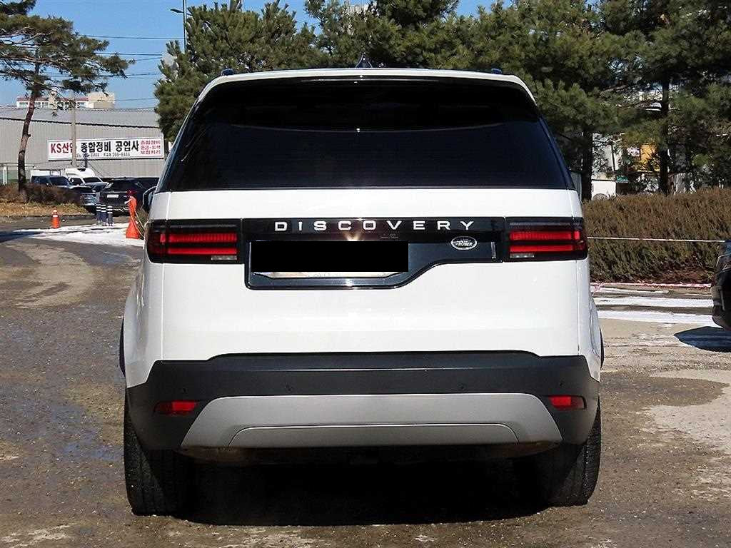 Land Rover Discovery — photo 04
