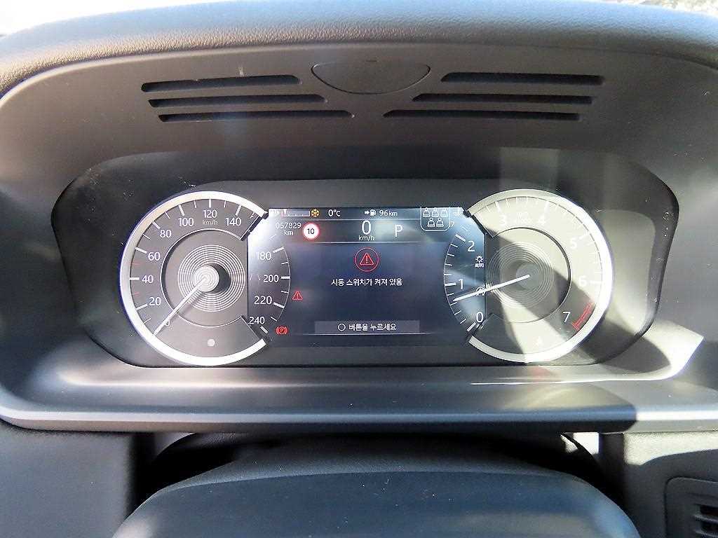 Land Rover Discovery — photo 09