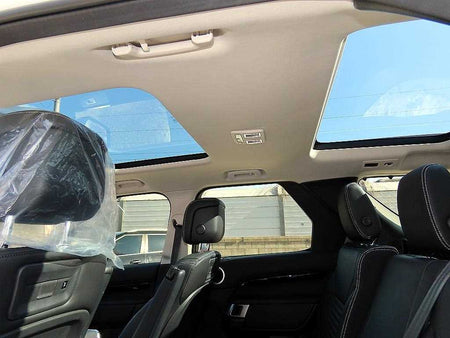 Land Rover Discovery — photo 16