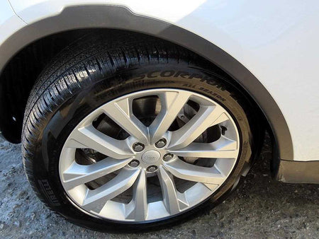 Land Rover Discovery — photo 20
