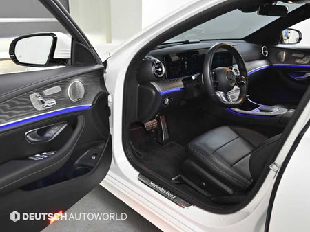 Mercedes-Benz E-Class — photo 11