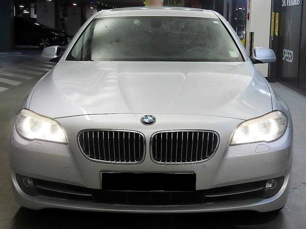 BMW 5-Series — photo 02