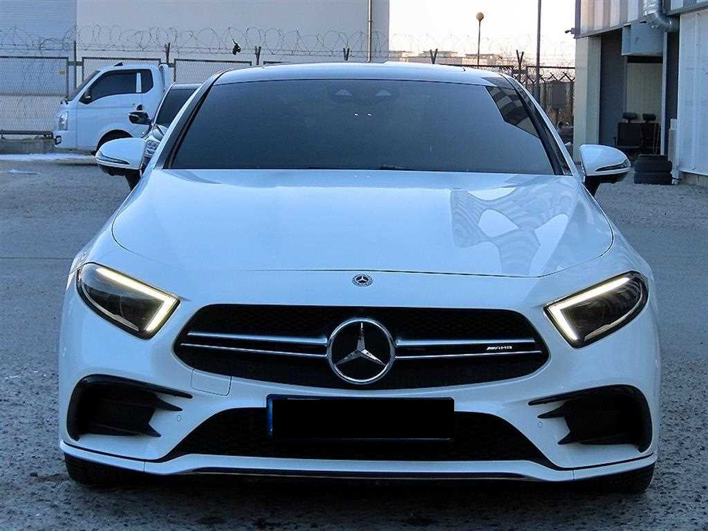Mercedes-Benz CLS-Class — photo 01