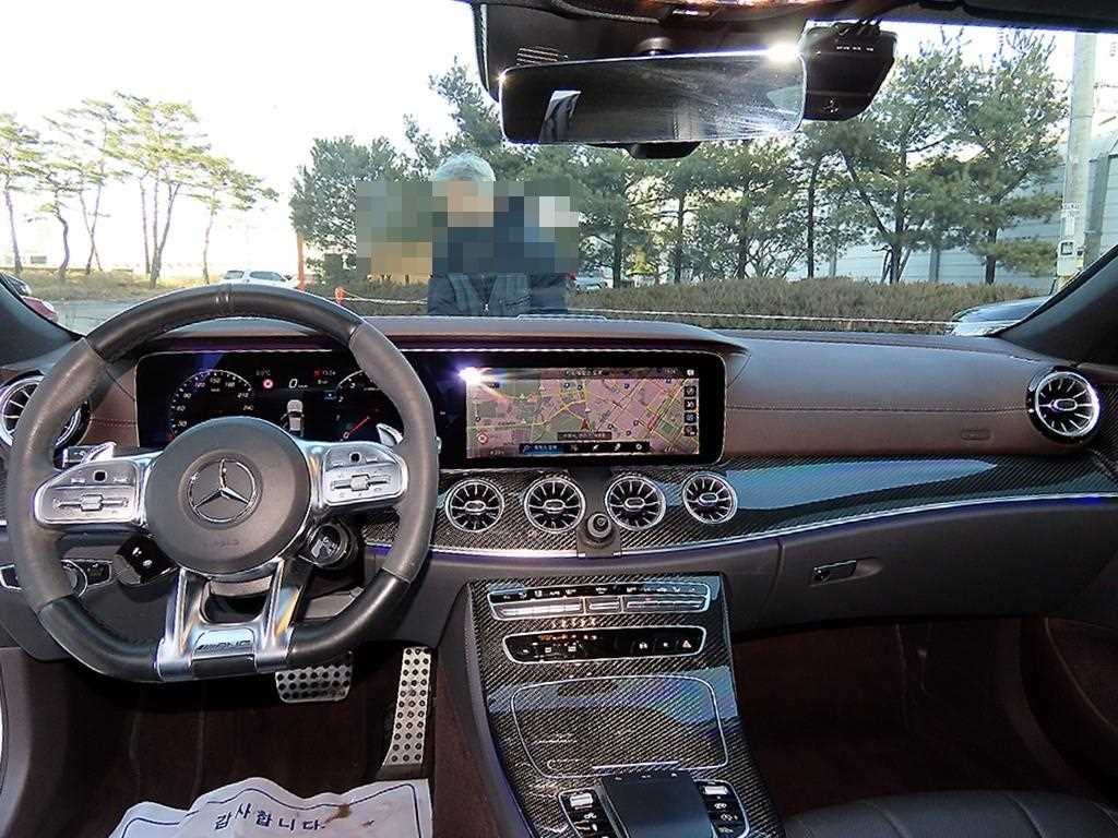 Mercedes-Benz CLS-Class — photo 07