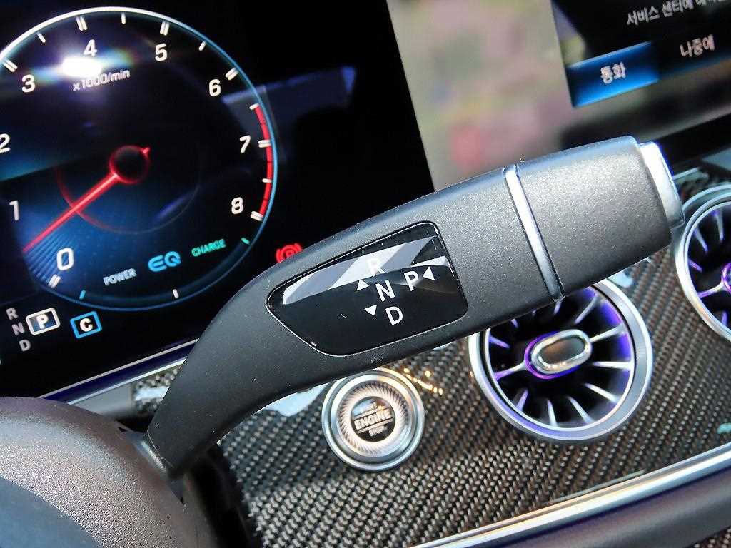 Mercedes-Benz CLS-Class — photo 11
