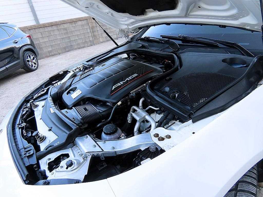 Mercedes-Benz CLS-Class — photo 19