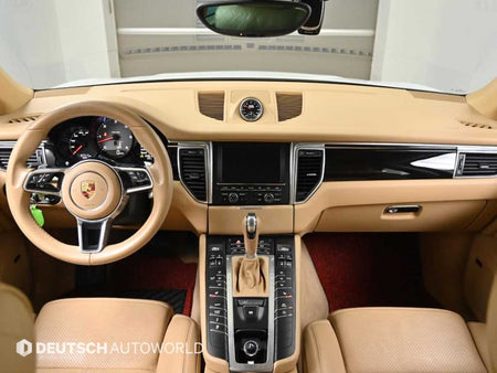 Porsche Macan — photo 07