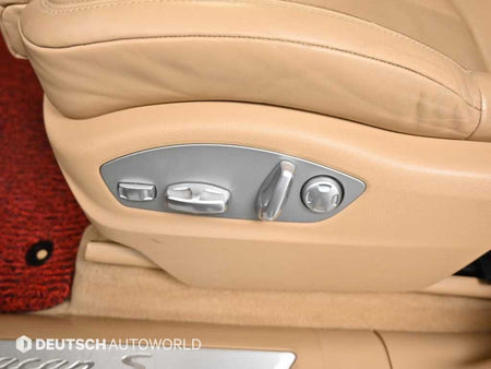 Porsche Macan — photo 18