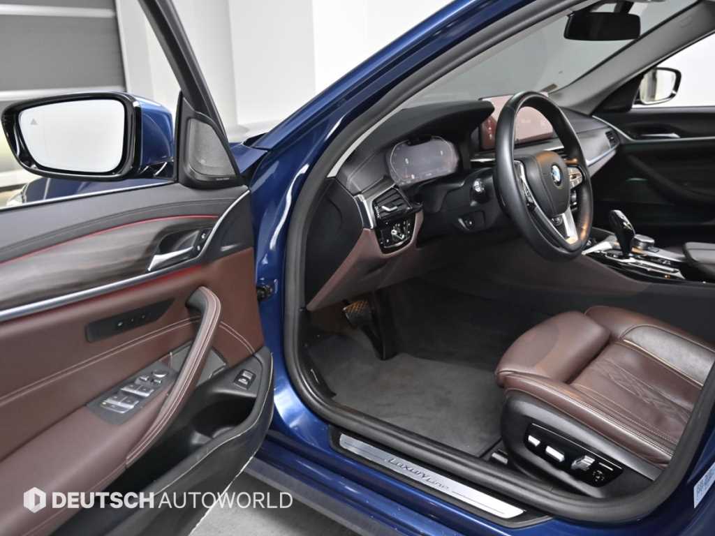 BMW 5-Series — photo 11