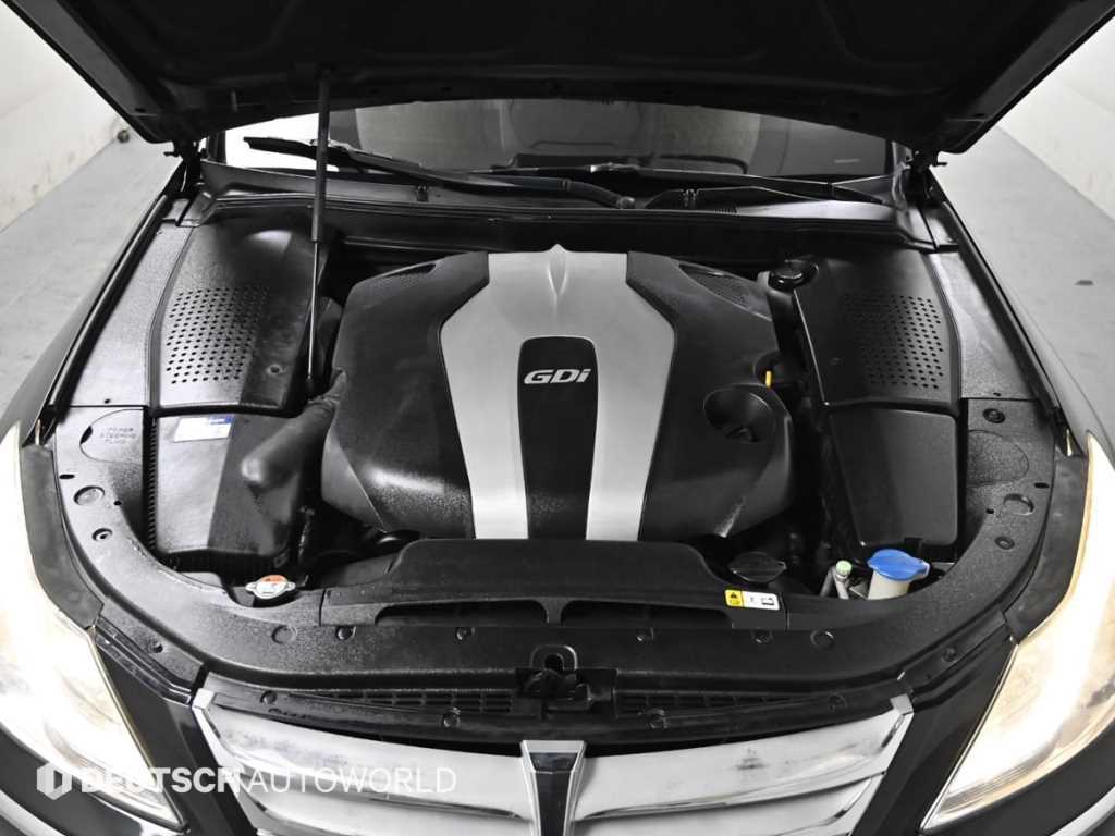 Hyundai Genesis — photo 06