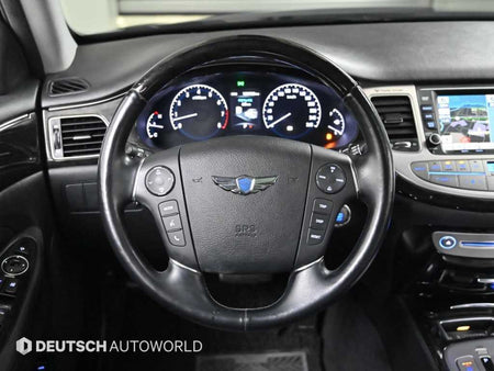 Hyundai Genesis — photo 13