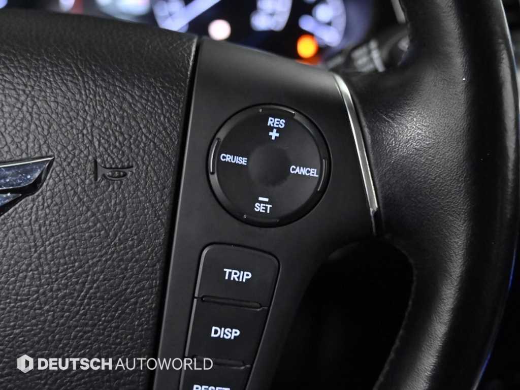 Hyundai Genesis — photo 17