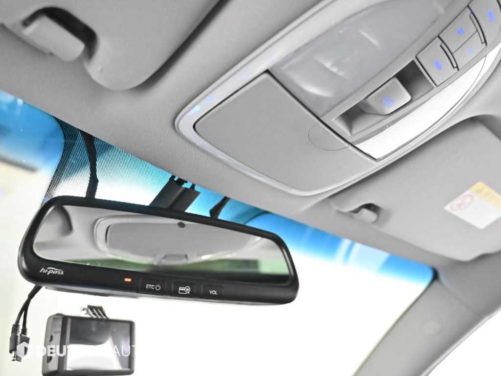 Hyundai Genesis — photo 18