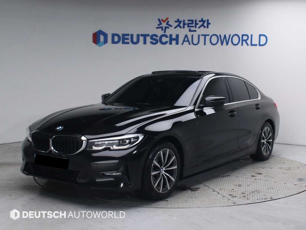 BMW 3-Series — photo 01
